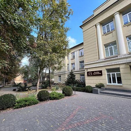 Prestige Apartments Kamjanske Eksteriør billede