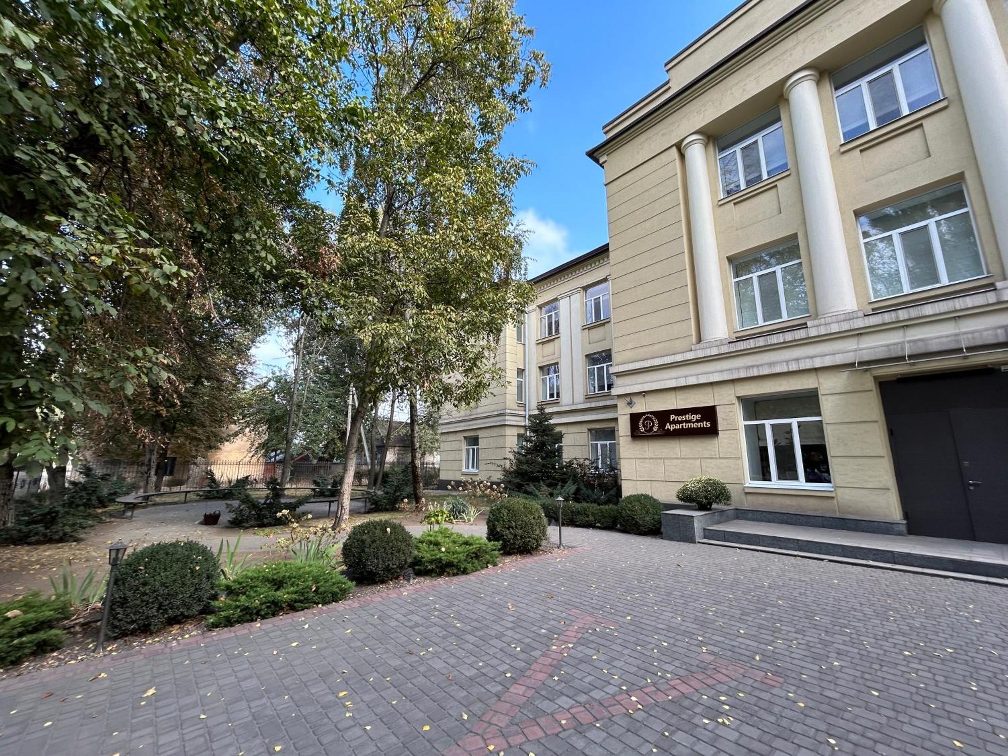 Prestige Apartments Kamjanske Eksteriør billede